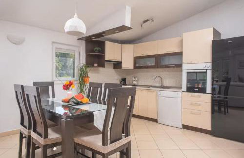 Villa Dola with private pool - Photo 10