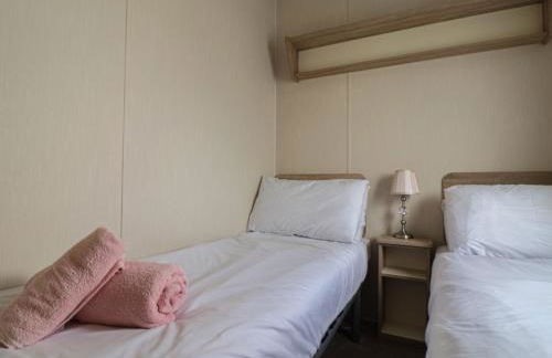 Tri-Star House - Photo 15