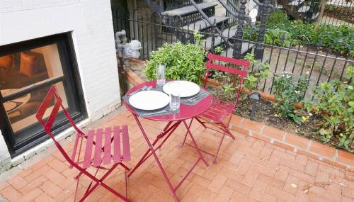 On DCs Doorstep Family Friendly 2 bed Cap Hill Apt - Permit - Foto 3