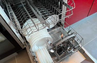 PARIS-MONTROUGE Magnifique Studio Appartement de 35m2 - très cosy pour 1 à 6 personnes refait à neuf - ENTIRE APARTMENT LUXIRIOUS AND WARM - Montrouge Paris 14ème - Proche Aéroport Orly & Parc Expositions Porte de Versailles FREE WIFI GRATUIT - Foto 14