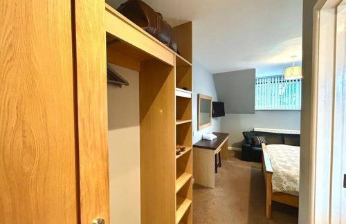 Moonsticks, Modern & Well Presented 5 Bed House - Foto 32