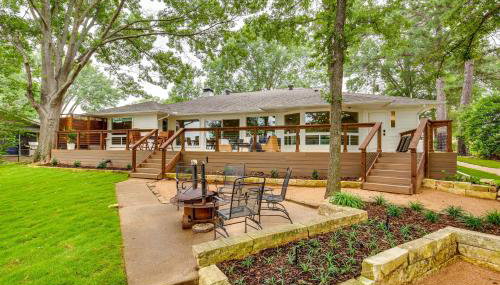 Private Dock Lakefront Enchanted Oaks Retreat - Foto 1