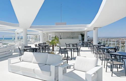 Global Properties, Apartamento con terraza y vistas a la piscina en Gran Canet - Photo 53