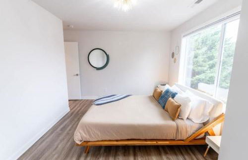 Comfy Family Home, Walkable Neighborhood + Patio! - Foto 12