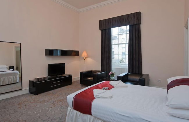 Windsor Street Apartments - Photo 2