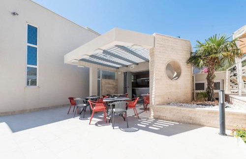 Pool Terrace Sea View Šarkić - Photo 13