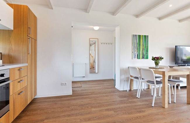 Charming Holiday Home in Zierow Near Seabeach - Photo 10