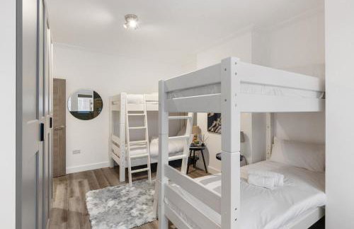 Modern 2 Bedroom APT 3 min walk to Tube station - Foto 16