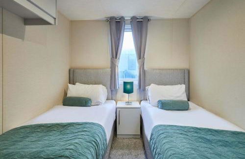 Woodpark Lodge with Hot Tub - Foto 16