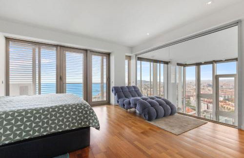 Penthouse With The Best Views! - Photo 15