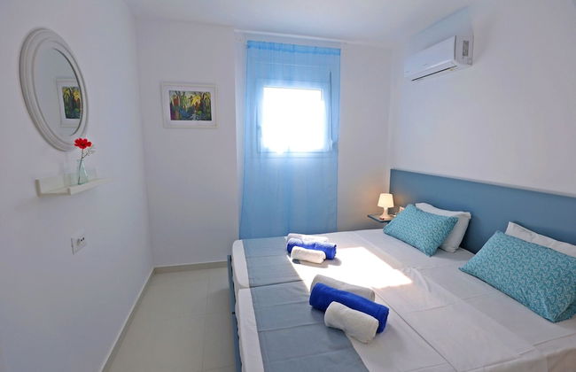 Xenos Villa 5 With a Private Pool Near the sea - Photo 4