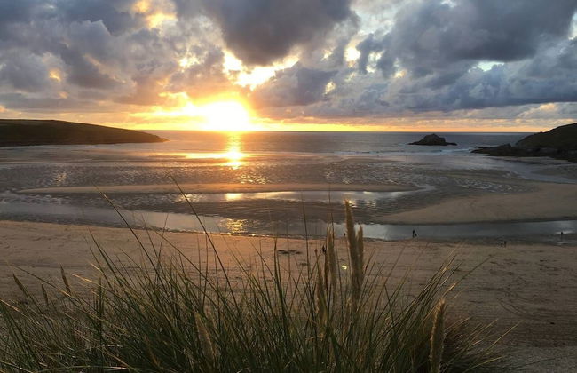 Family Home in Newquay, Parking, 3 min Walk Beach - Foto 16