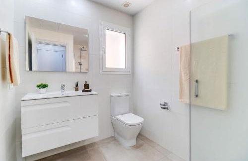 Villa Zaragoza by Villa Plus - Photo 16