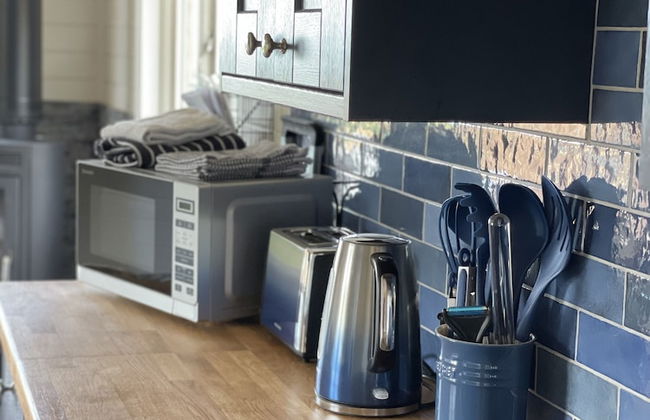 Cosy Lodge With Private Hot Tub in Tottergill Farm - Foto 9