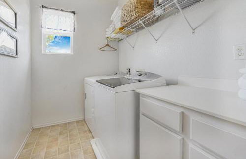 Your Home Away From Home near Wineries & Old Town - Foto 2