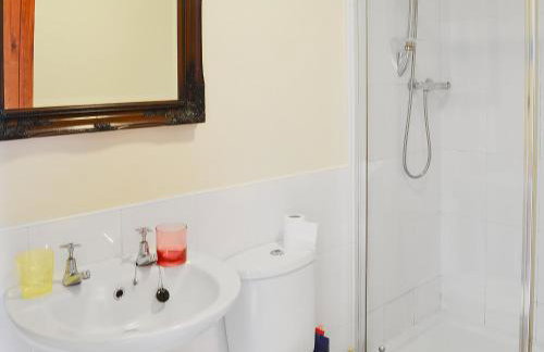 Broomstick Cottage - Foto 8