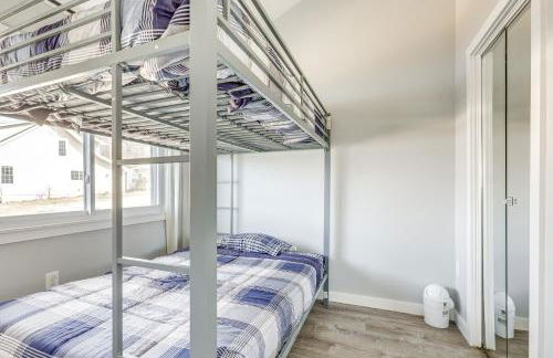 Steps to Beach Lake-View Laconia Getaway! - Foto 17