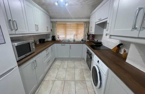 Spacious House Near Cambridge - Free Parking and Garden - Foto 6