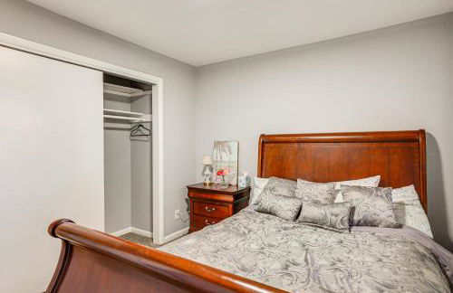 Peaceful Retreat with Yard 2 Mi to Pewaukee Lake! - Foto 20