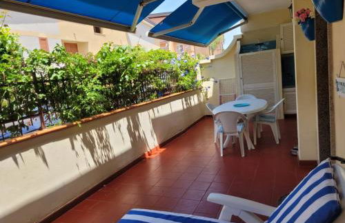 My Little House - appartamento con patio e parcheggio privato a 5 minuti dalla spiaggia e dal centro - Foto 1