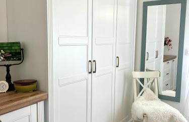 Sunny Apartment - Photo 6