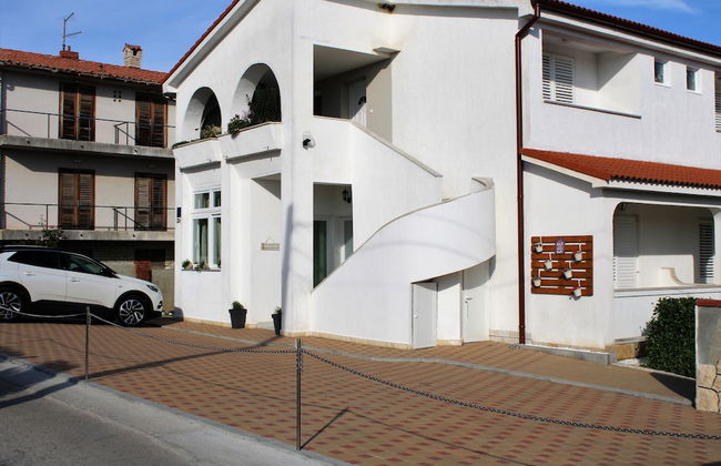 Impeccable 2-bed Apartment in Rab - Foto 1