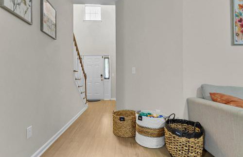 Country Haven - Hot Tub & Pool! Game Room, King Beds, Mins 2 dwtn - Foto 58