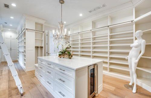 Sprawling Suwanee Home Theater, Pool, Hot Tub! - Foto 20