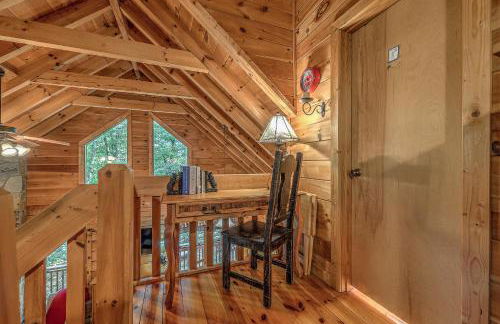 Golden Eagle GA Cabin - Hot Tub, Firepit & Fast WiFi - Foto 22