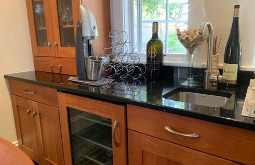 Magnificent Ocean View walk to beaches and town - Foto 15