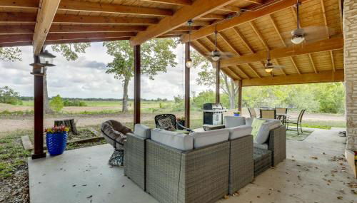 Family Home with Covered Patio and Grill in La Grange - Foto 3