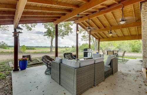 Family Home with Covered Patio and Grill in La Grange - Foto 3