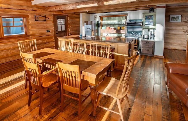 Snow Creek Cabins by Fernie Lodging Co. - Photo 65