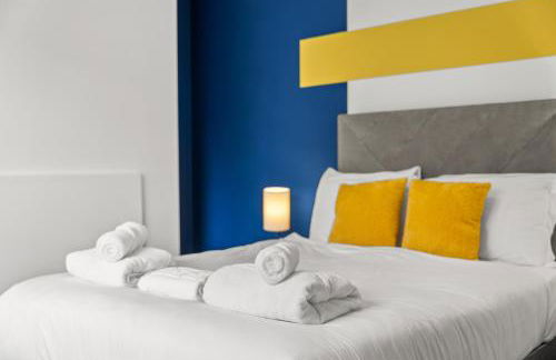 6 BR 4 Bath Central Worcester Sleeps 12 - Foto 5