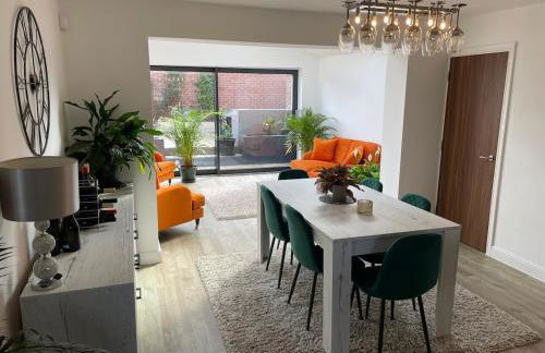 Modern, chic 3-storey town house - Photo 21