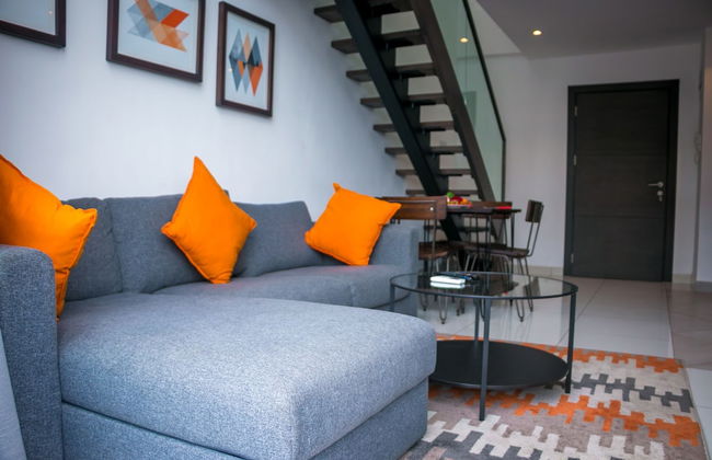 Embassy Gardens Premier Suites - Photo 33