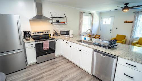 Renovated 2 Bed Walltown Home Walk to Duke! A - Foto 5