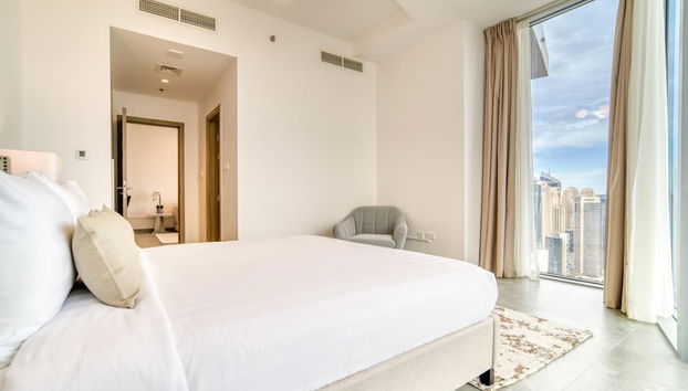 Elegant 2BR w Breathtaking Marina Balcony - Foto 3, Habitación