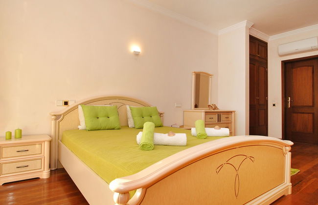 Villa Nespereira - Photo 4