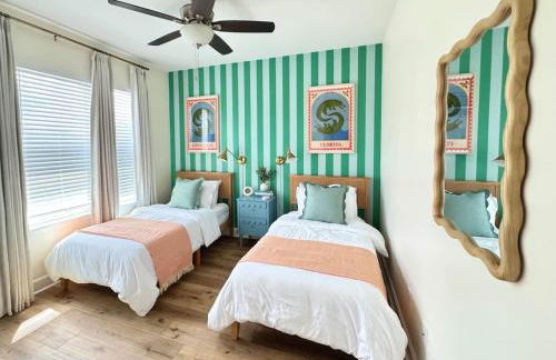 The Royal Cypress Suite Near UF Shands Downtown - Photo 40