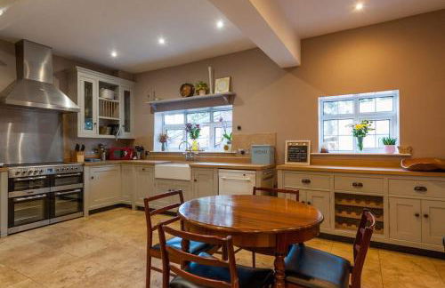 FIRS Sleeps 15 Stunning country house with hot tub - Foto 37