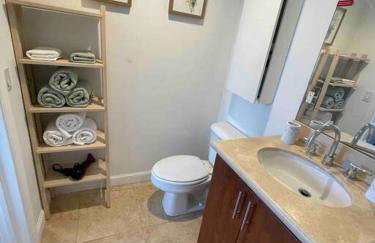 S BEACH SPOT Heated pool 2BLOCKs to BEACH BBQ - Foto 12