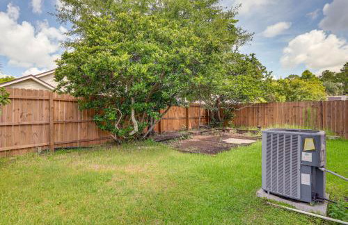 Jacksonville Family Home Near Shopping and Dining! - Photo 23