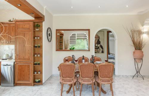 Angela a la Corfu - Foto 44