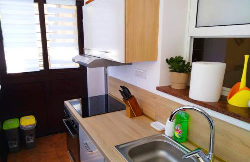 Pomalo Retreat, Your Calm Escape Near the City, Sunlit Terrace, Space & Comfort and Parking - Foto 15