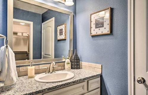 Modern Amarillo House with Fire Pit and Hot Tub! - Photo 22