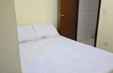 Edificio Hayannes - 1 Quarto - 1 Cozinha - 1 Banheiro - Garagem Coberta - Self Check in -Taxa Para Hospede Com Pets - Foto 1