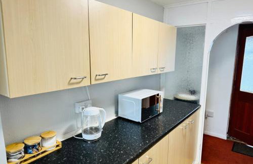 Professional 4BR House - Lace Market, Uni, QMC, City Centre & M1 - Sleeps 8 - Foto 26