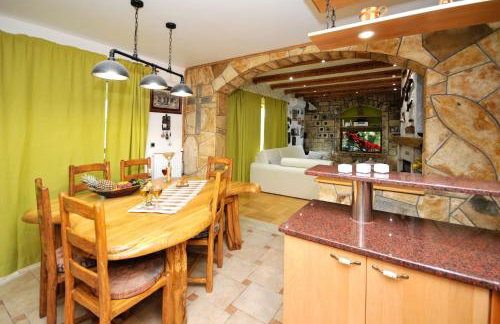 Family friendly house with a swimming pool Plano, Trogir - 23902 - Foto 25