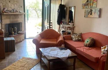 Theodoras Place - Foto 1